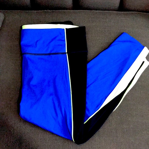 Athleta Velocity Colorblock Capri - Picture 1 of 6